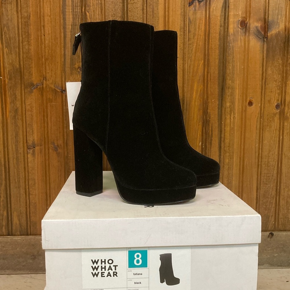 Who What Wear Black Velvet Booties with Heel and zipper @ back. Size: 8